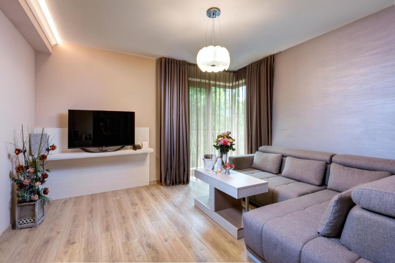 Hotel & Relax Zone Cattleya 克鲁舒纳 外观 照片