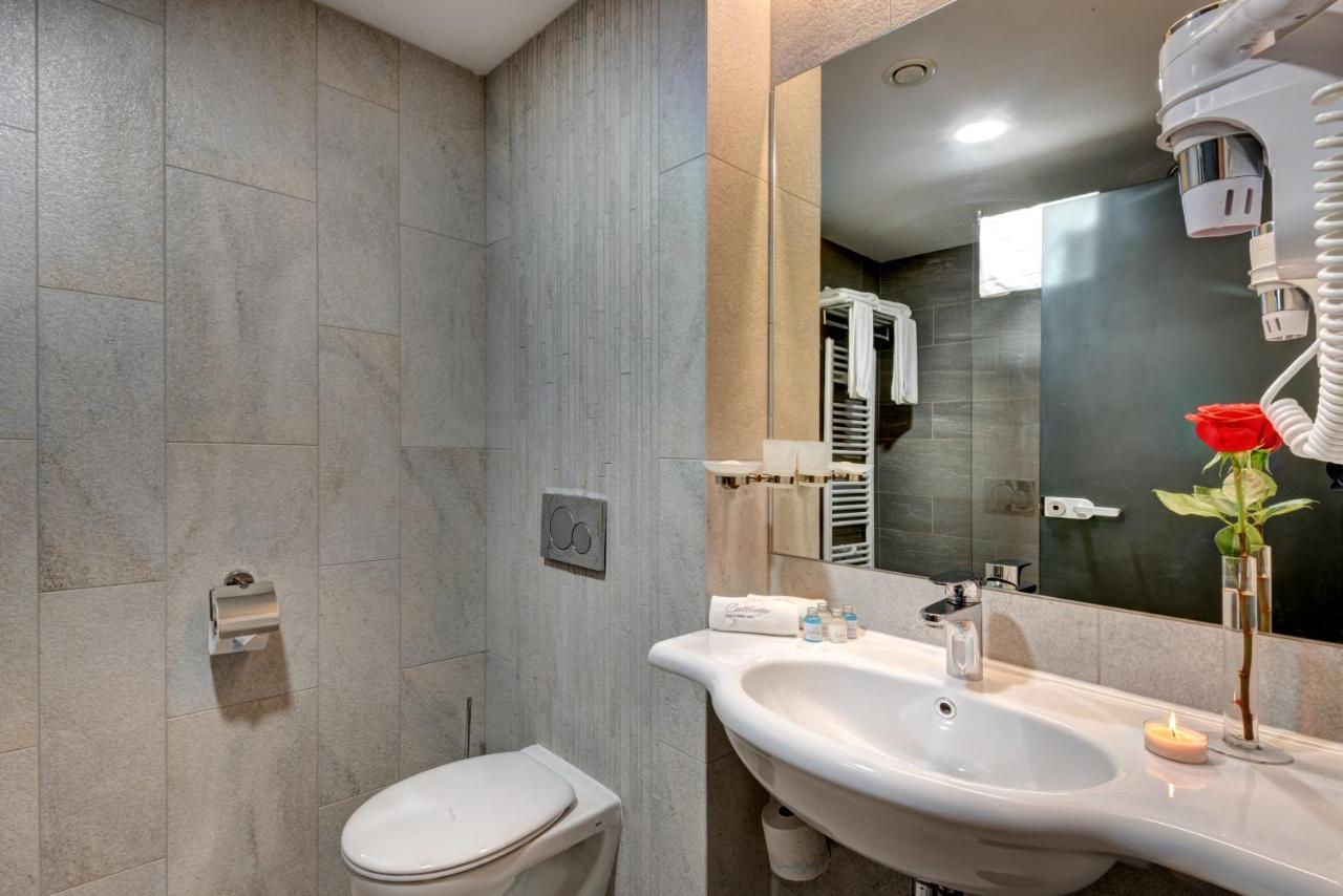 Hotel & Relax Zone Cattleya 克鲁舒纳 外观 照片