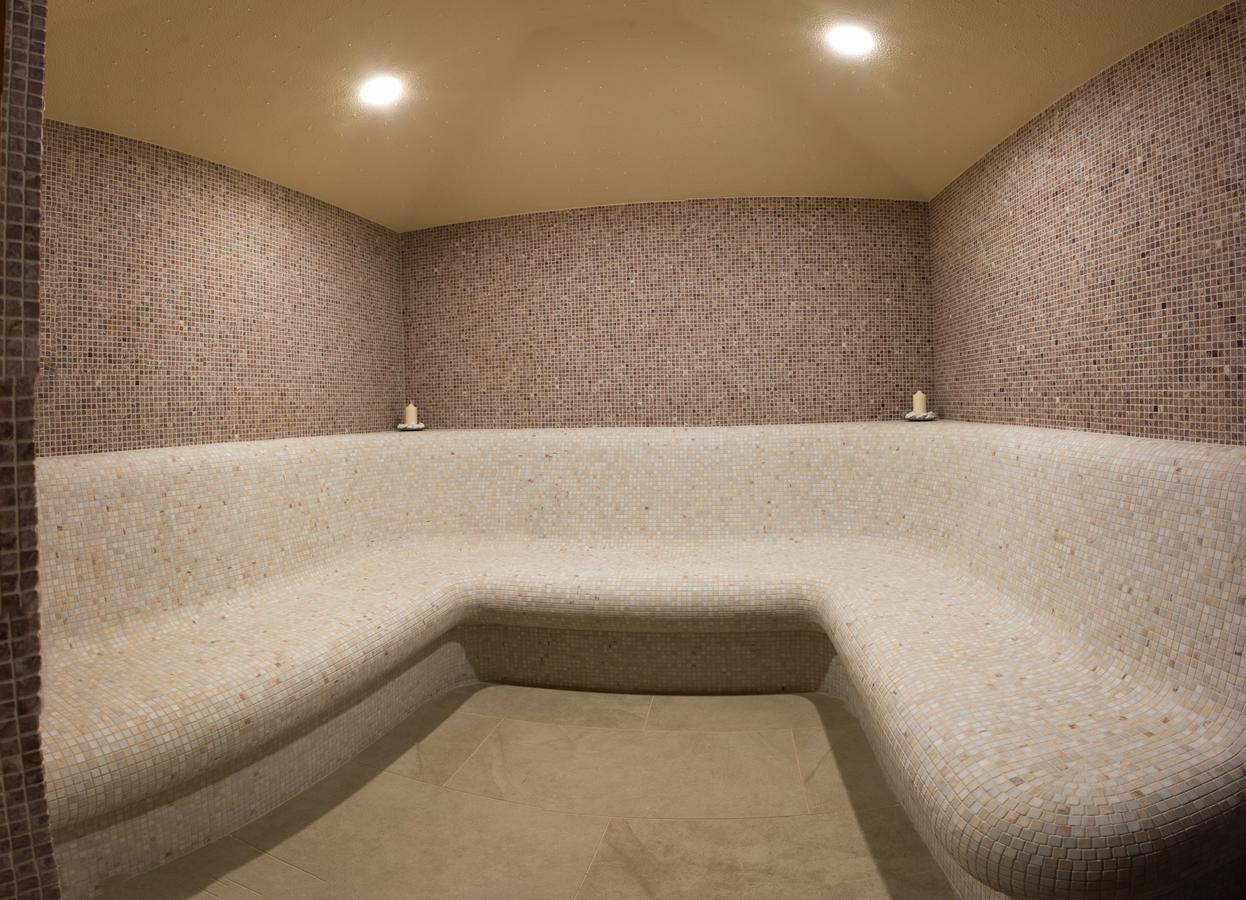 Hotel & Relax Zone Cattleya 克鲁舒纳 外观 照片